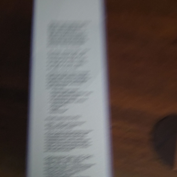 Oribe Serene Scalp Oil Control Mist in Lavender - Picture 4 of 4